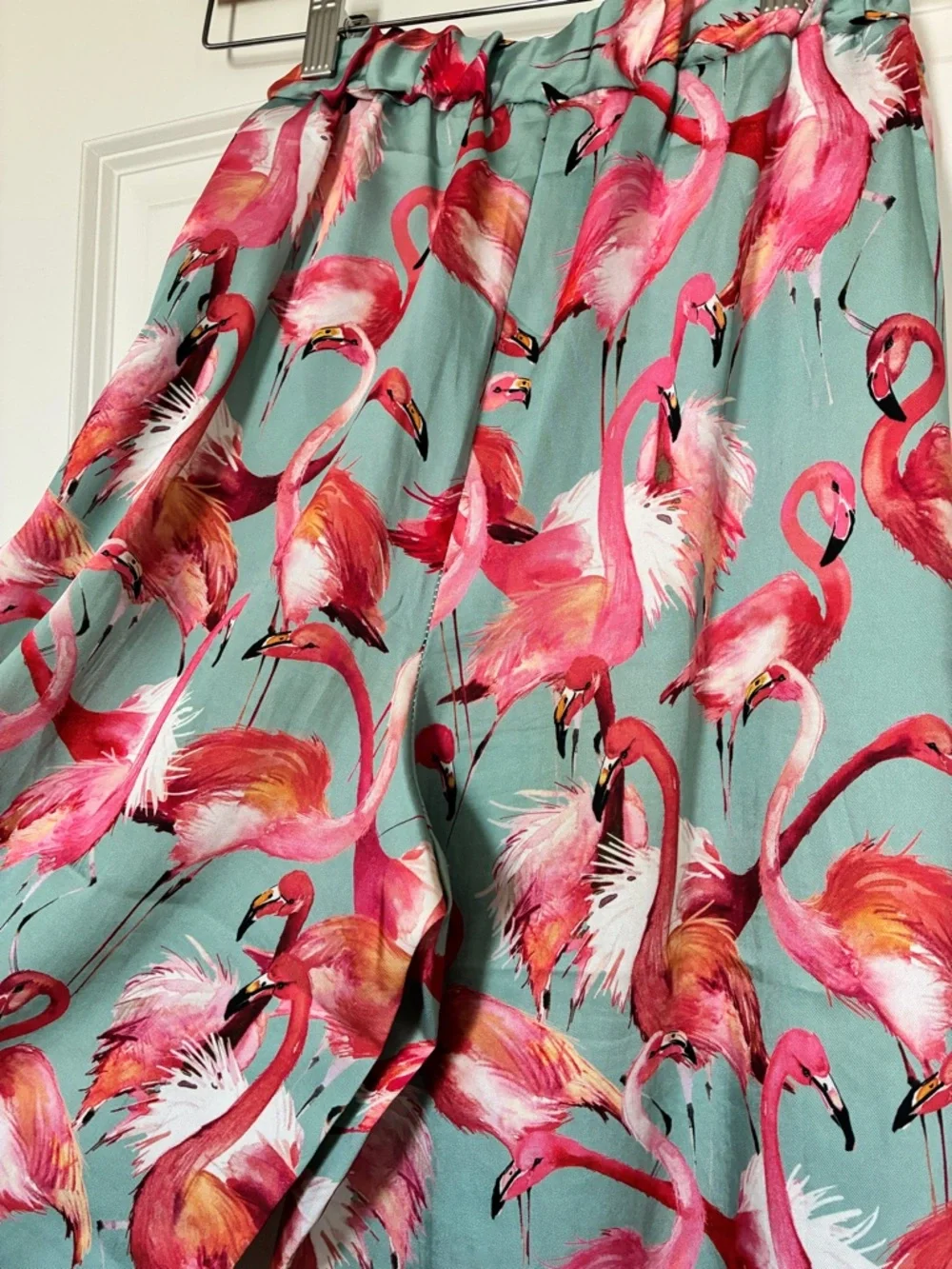 VICOLO Flamingo-Print Palazzo style pants  with Black Tie - Picture 7 of 7